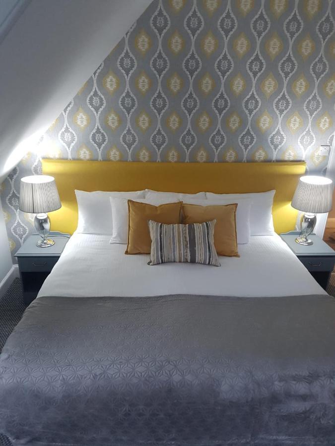 Mcinnes House Rooms With Breakfast Kingussie Esterno foto